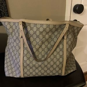 Large Logo Gucci Tote